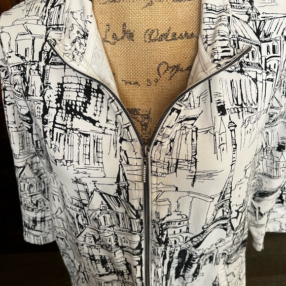 Black and White Parisian Print Jacket/Top With 3/4 Sleeves - Picture 1 of 16